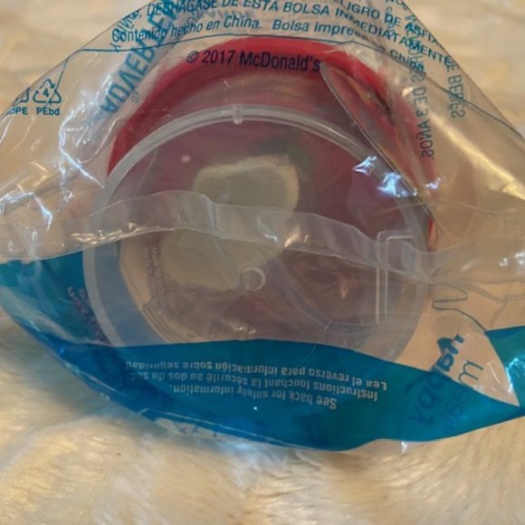 2/$30 Smurfs The Lost Village Red House with Smurf Friends Happy Meal 2017 NIP - Picture 4 of 5